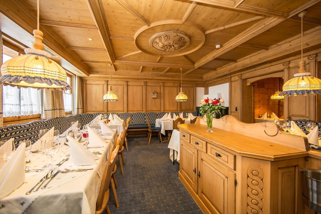 Hotel Cresta Замнаун Экстерьер фото